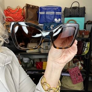 Dolce & Gabbana Oversized Cat-Eye Sunglasses Tortoiseshell 53.22 145